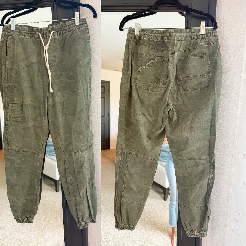 Camo Utility Jogger Pants Green Cargo Style Women’s 6